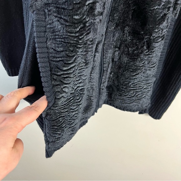 Catherines Black Zipped Faux Fur Front Plush Jacket Cardigan Sweater 2X 22/24 - Picture 7 of 8